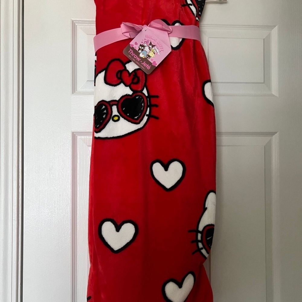 Hello Kitty Red Heart Blanket
